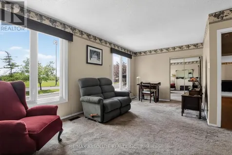 2799 Dumaurier Avenue Ottawa ON K2B 7W2