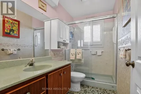 2799 Dumaurier Avenue Ottawa ON K2B 7W2