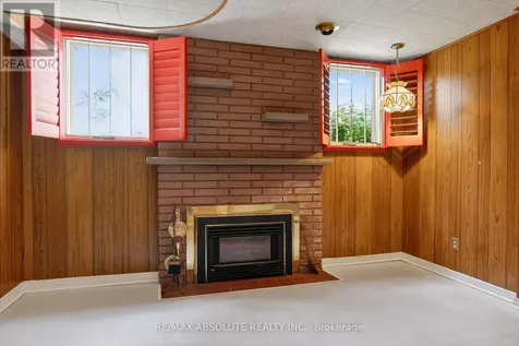 2799 Dumaurier Avenue Ottawa ON K2B 7W2