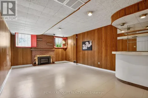 2799 Dumaurier Avenue Ottawa ON K2B 7W2