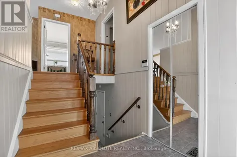 2799 Dumaurier Avenue Ottawa ON K2B 7W2