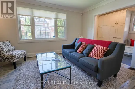 22 Mount Pleasant Avenue Ottawa ON K1S 0L8