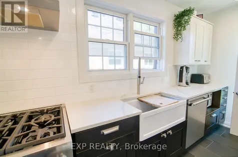 22 Mount Pleasant Avenue Ottawa ON K1S 0L8