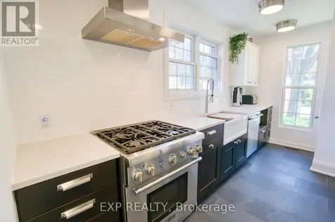 22 Mount Pleasant Avenue Ottawa ON K1S 0L8