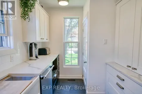 22 Mount Pleasant Avenue Ottawa ON K1S 0L8