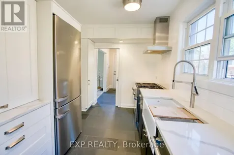 22 Mount Pleasant Avenue Ottawa ON K1S 0L8