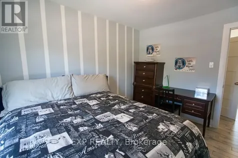 22 Mount Pleasant Avenue Ottawa ON K1S 0L8