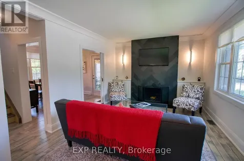 22 Mount Pleasant Avenue Ottawa ON K1S 0L8
