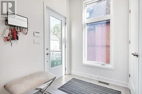 144 Florence Street Ottawa ON K1R 5N4
