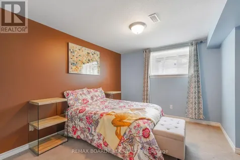 725 Cabris Crescent Ottawa ON K4A 0T6