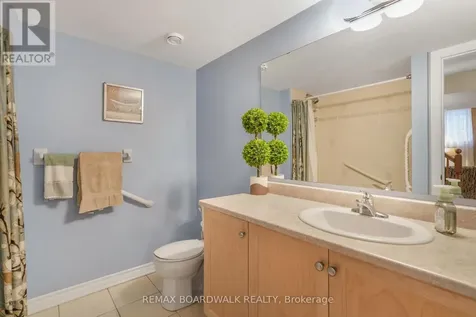 725 Cabris Crescent Ottawa ON K4A 0T6