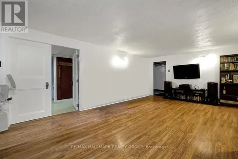 1416 Alboro Crescent Ottawa ON K1J 8B7