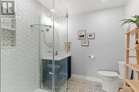 19 Colley Street Ottawa ON K2J 3Z7