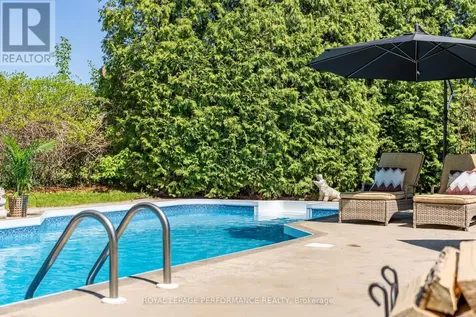 19 Colley Street Ottawa ON K2J 3Z7