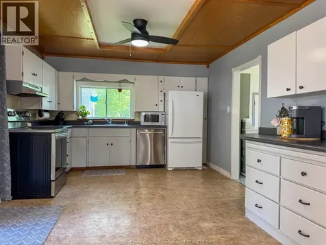 273 Maidstone Avenue East Essex ON N8M 2J8