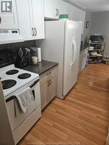 925 Grand Avenue West Chatham ON N7L 4Z1