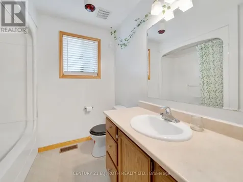 292 Millard Street Orillia ON L3V 4H3