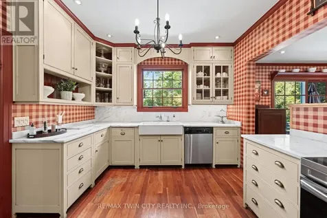 768 Glasgow Street Kitchener ON N2M 2N8