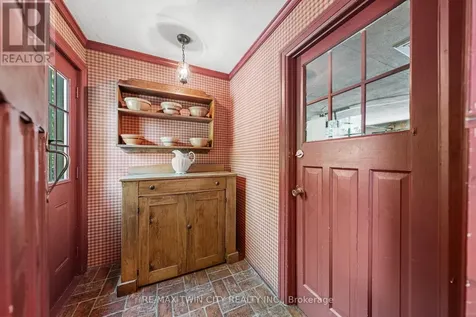 768 Glasgow Street Kitchener ON N2M 2N8