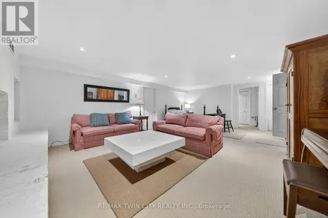 768 Glasgow Street Kitchener ON N2M 2N8