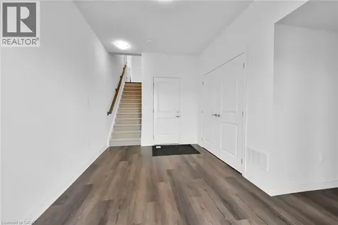 120 Court Drive Paris ON N3L 0N2