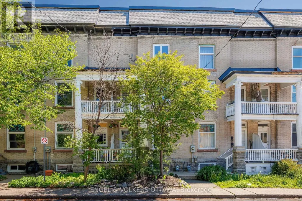 99 Goulburn Avenue Ottawa ON K1N 8C9