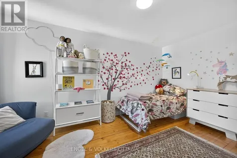 99 Goulburn Avenue Ottawa ON K1N 8C9