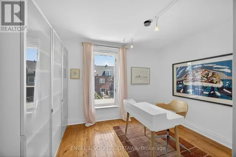 99 Goulburn Avenue Ottawa ON K1N 8C9