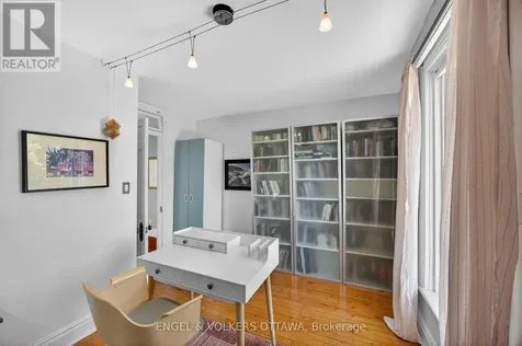 99 Goulburn Avenue Ottawa ON K1N 8C9