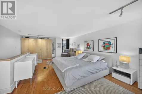 99 Goulburn Avenue Ottawa ON K1N 8C9