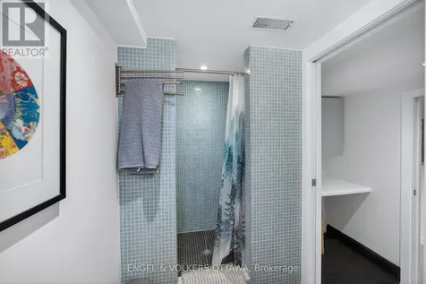 99 Goulburn Avenue Ottawa ON K1N 8C9