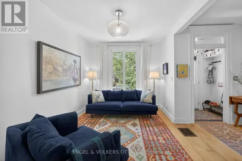 99 Goulburn Avenue Ottawa ON K1N 8C9