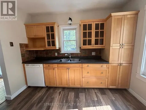 217 Kathleen Avenue Sarnia ON N7T 1E1