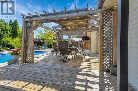 6 Bonnie Place St. Thomas ON N5R 5W3