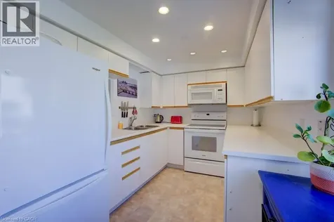 1085 Queens Boulevard Kitchener ON N2M 1B9