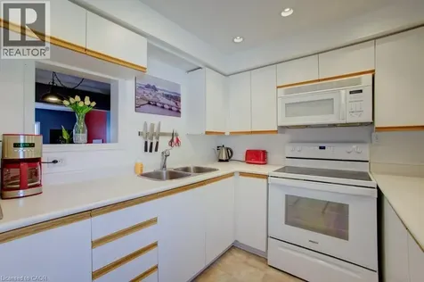 1085 Queens Boulevard Kitchener ON N2M 1B9