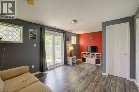 1085 Queens Boulevard Kitchener ON N2M 1B9