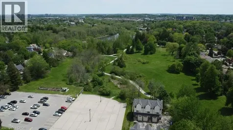 1085 Queens Boulevard Kitchener ON N2M 1B9