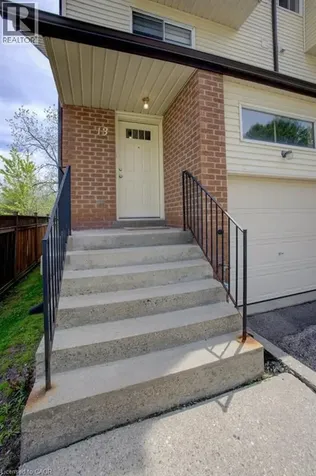 1085 Queens Boulevard Kitchener ON N2M 1B9
