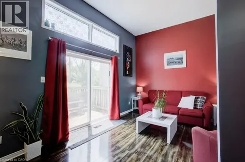 1085 Queens Boulevard Kitchener ON N2M 1B9