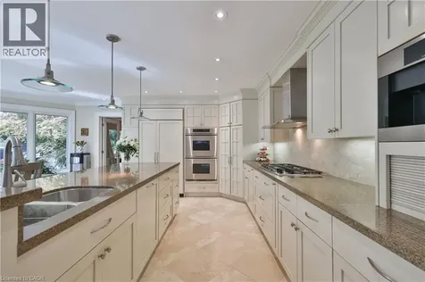 342 Pomona Avenue Burlington ON L7N 1T5