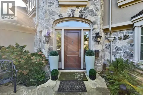 342 Pomona Avenue Burlington ON L7N 1T5