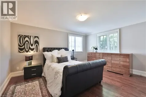 342 Pomona Avenue Burlington ON L7N 1T5