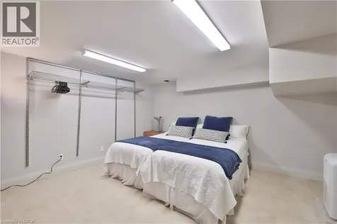 342 Pomona Avenue Burlington ON L7N 1T5