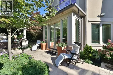 342 Pomona Avenue Burlington ON L7N 1T5