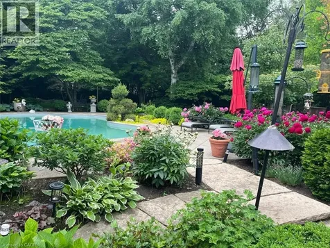 342 Pomona Avenue Burlington ON L7N 1T5