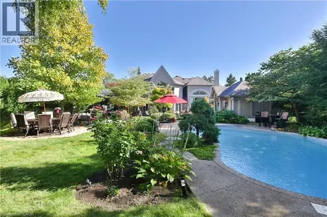 342 Pomona Avenue Burlington ON L7N 1T5