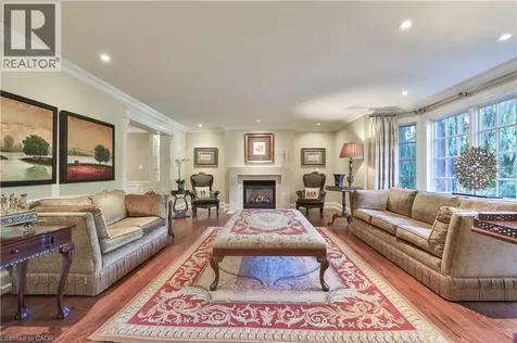 342 Pomona Avenue Burlington ON L7N 1T5