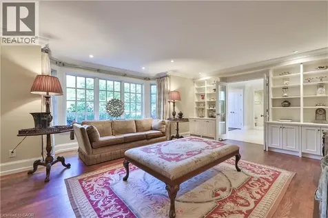 342 Pomona Avenue Burlington ON L7N 1T5