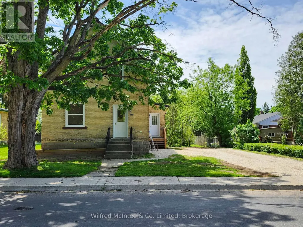 471 9th Street Hanover ON N4N 1M1